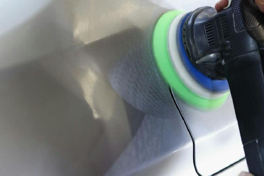 Skąd się biorą hologramy po polerowaniu i jak je usunąć?